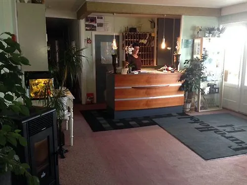 E4 Hotell 2*