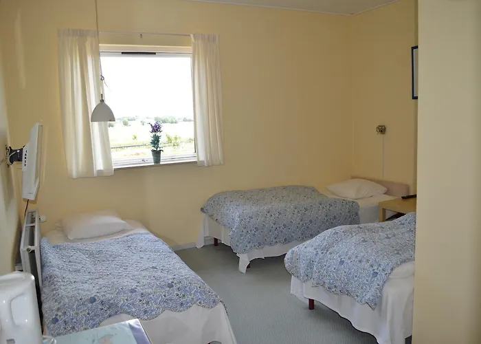 E4 Hotell 2*